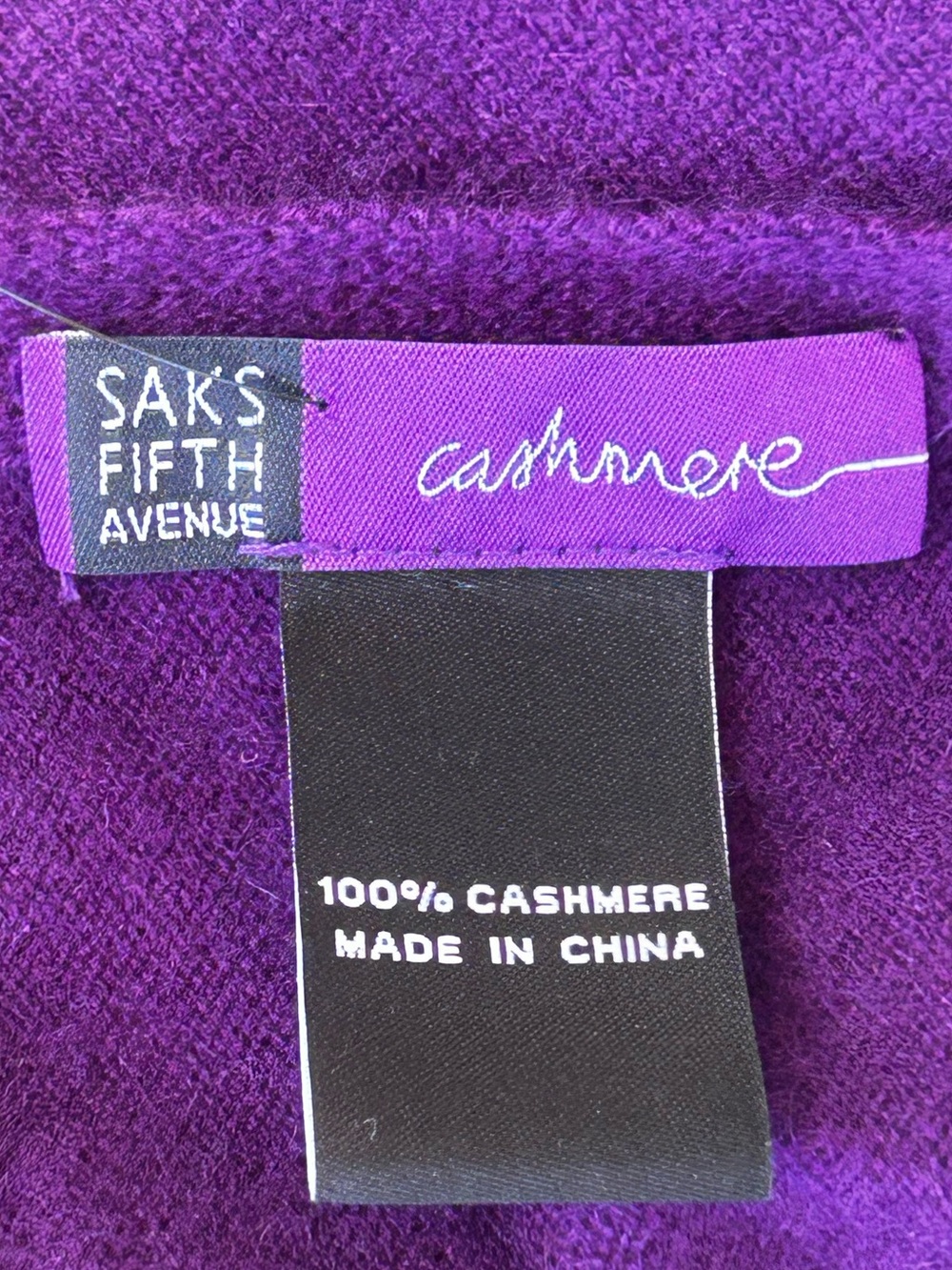 NWT SAKS FIFTH AVE 💯cashmere wrap-beautiful royal purple-soo soft & cozy - Picture 3 of 6